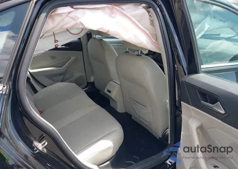 2019 Volkswagen Jetta 1.4T R-Line/1.4T S/1.4T Se z USA, uszkodzony, nr VIN 3VWC57BU7KM231790